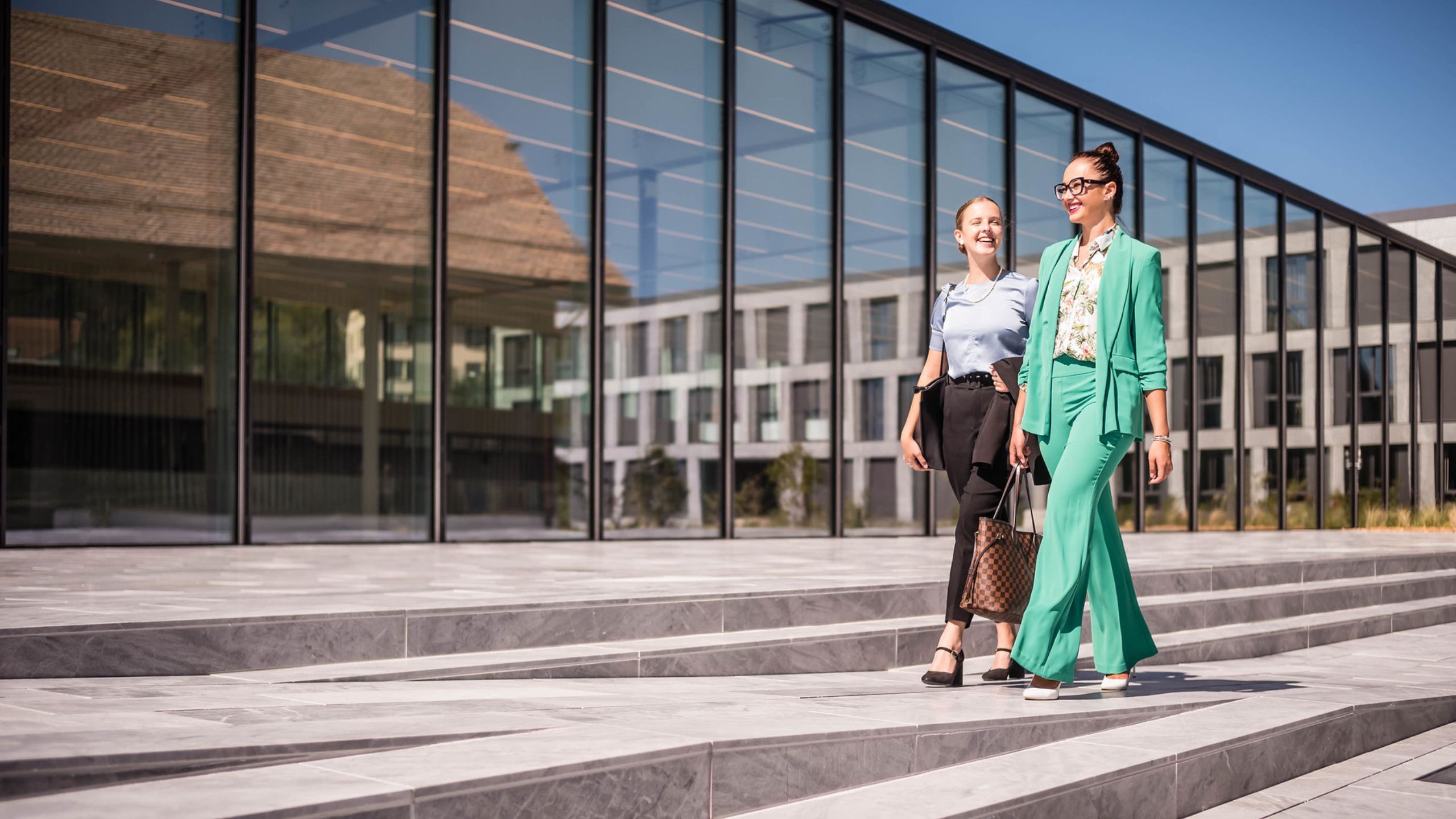 EHL-Lausanne-Campus-Staff