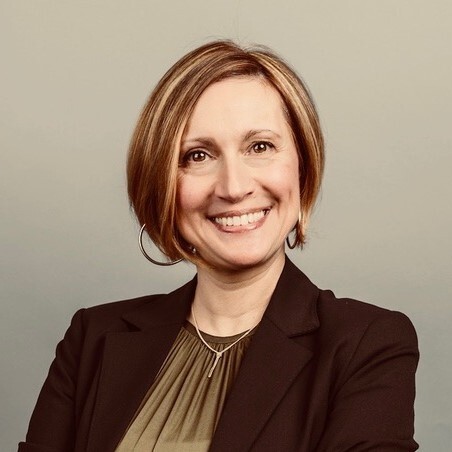 Bea EHL profile pic-1